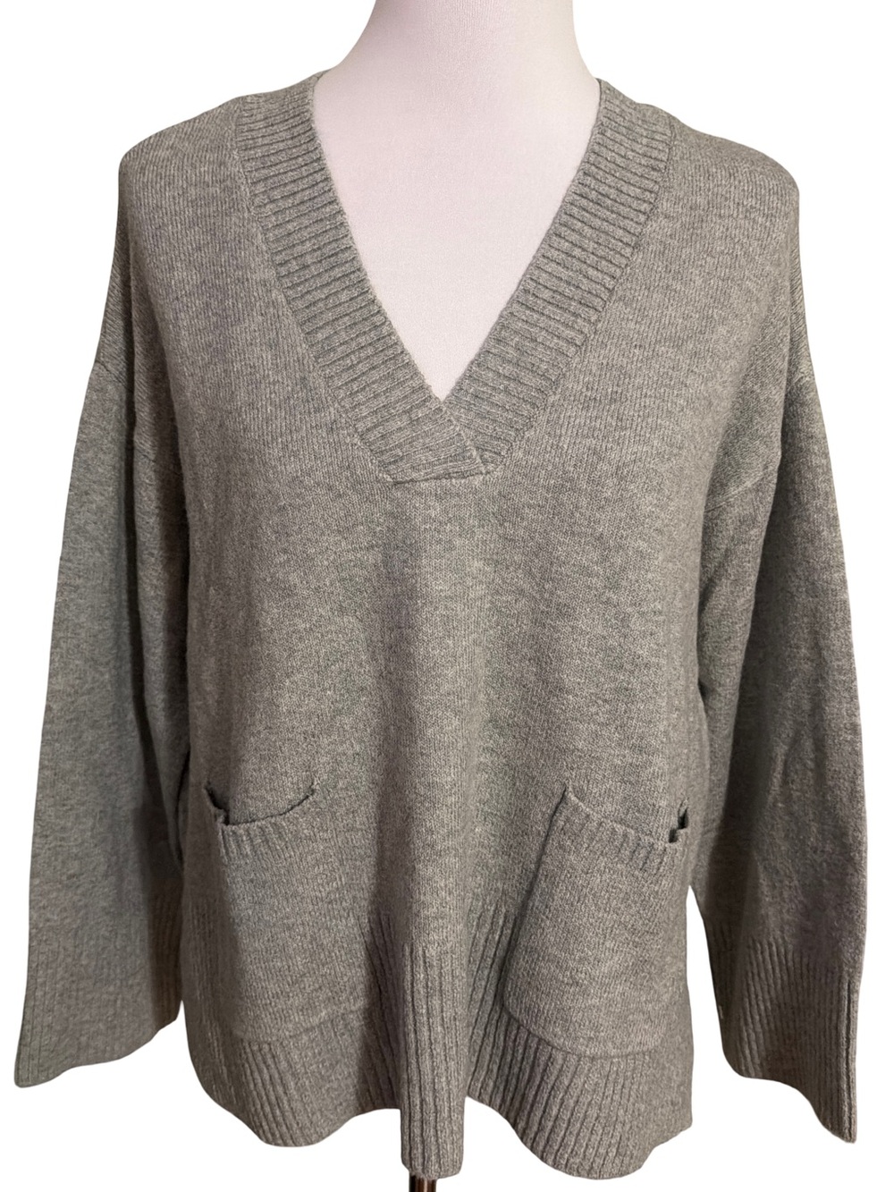 LOFT Gray Knit V-Neck Sweater with Front Pockets
